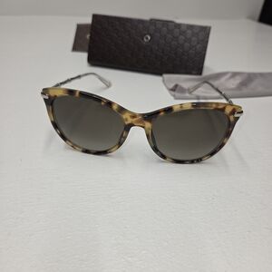 GUCCI Bamboo Tortoise Brown Womens Sunglasses.
